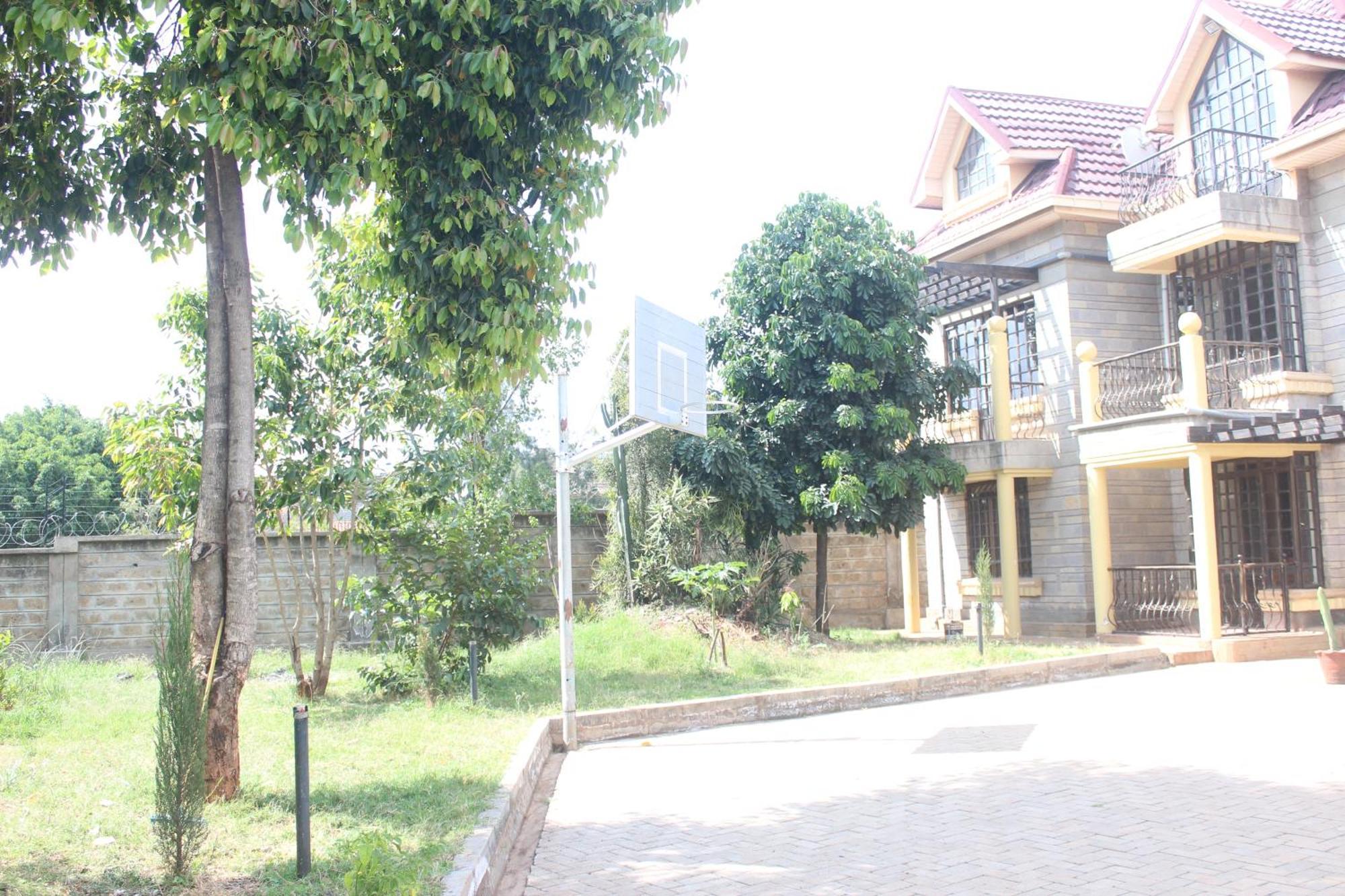 Eshborns House - Near Jomo Kenyatta International Airport And Sgr With Shuttle Services Syokimau Экстерьер фото